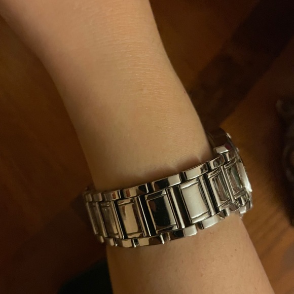 Watch - Picture 2 of 3